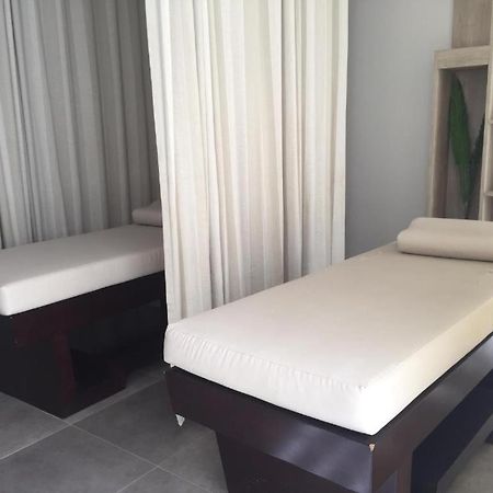Mactan Newtown Beach Condo マクタン エクステリア 写真